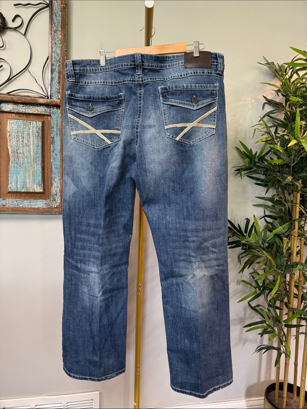 Axel Men's Relaxed boot Jeans in Faded Blue Denim 40 X31